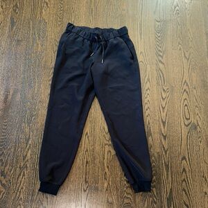 Lululemon On The Fly Jogger